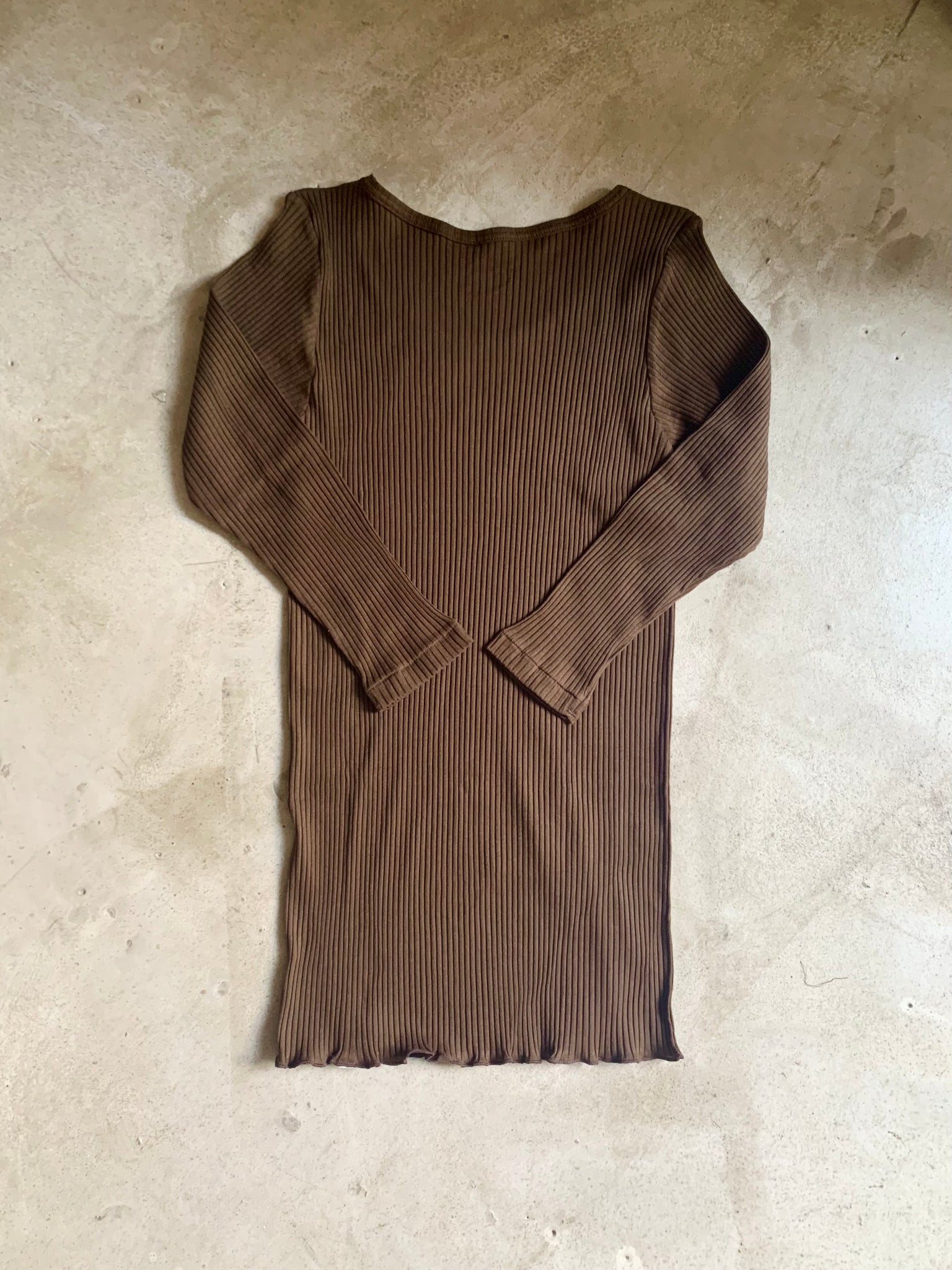 オーガニックコットン UネックTシャツ(chocolate brown) | Lochie |